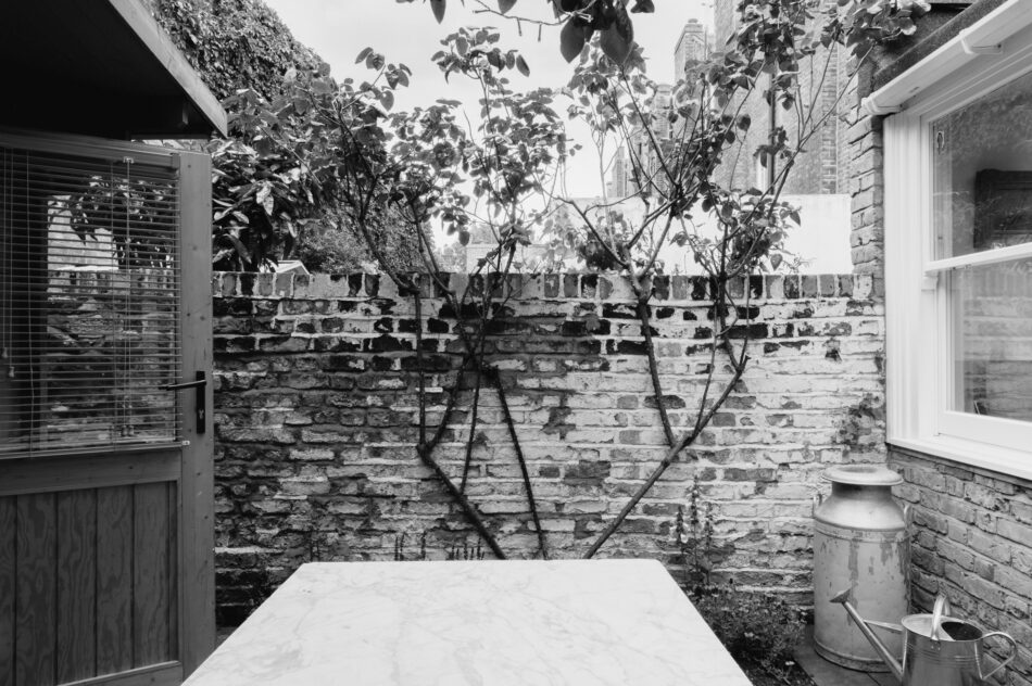 Moon Street - Image 1