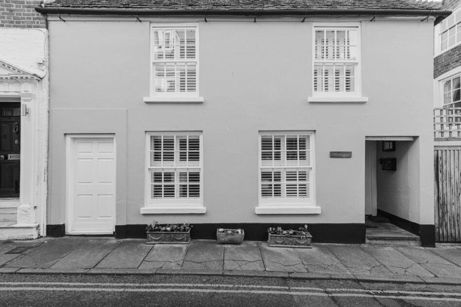 The Deal Lugger - Image 1