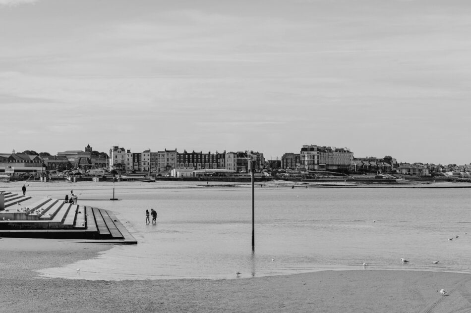 Caroline Square - Image 1