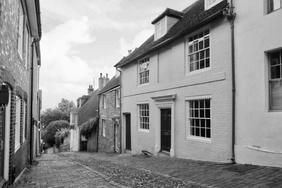 Keere Street II - Image 1
