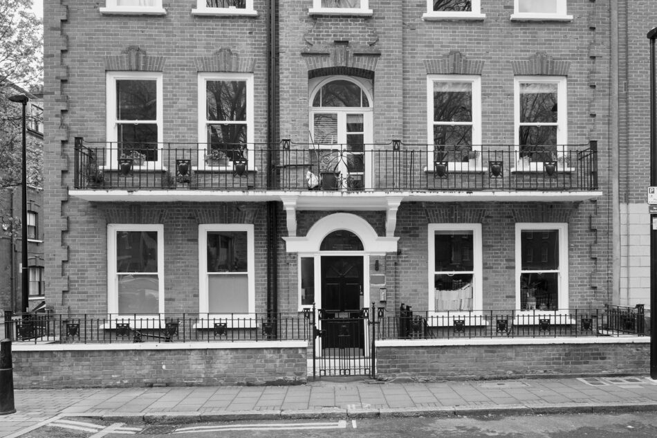 Ford House - Image 1