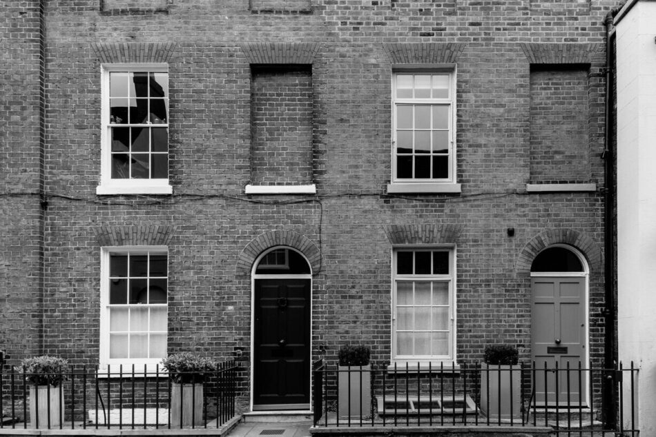 Castle Street - Image 1