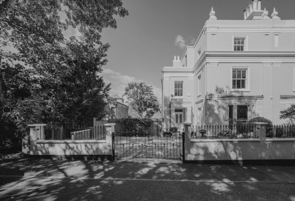 Vale Square - Image 1