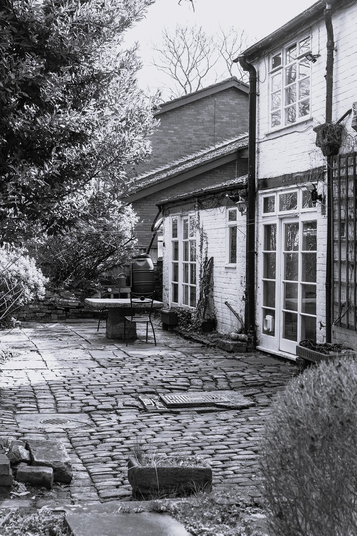 The Old Coach House - Image 1