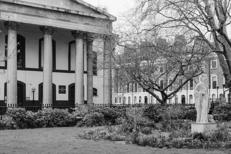 Trinity Church Square - Image 1