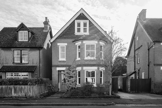 Earlsfield Road - Image 1