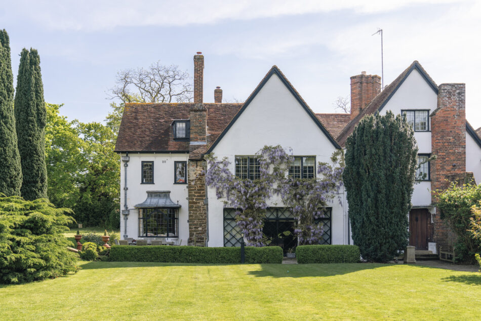 Harlington Manor