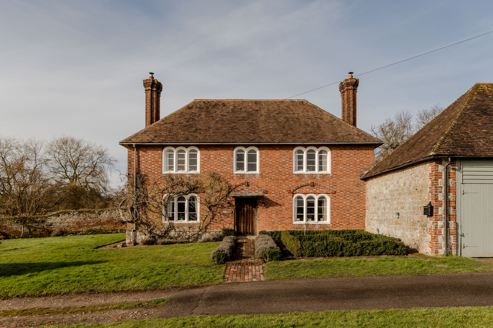 Appleyard - Image 1