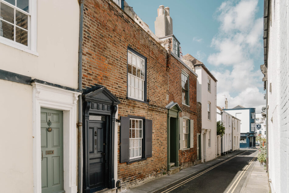 Dolphin Street II