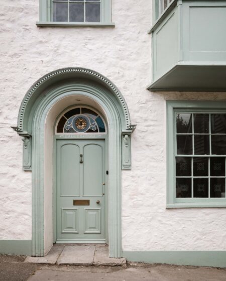 A Private View: two artists embrace their pirate spirit in a creative and storied home by the sea